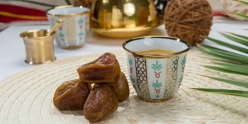 قهوة عربية بالهيل والزعفران